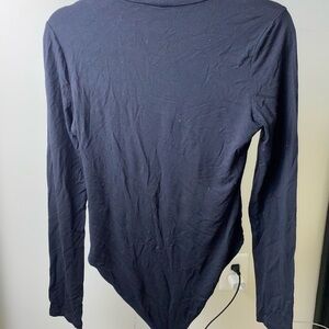 Forever 21 Classic Black Crew Neck Top